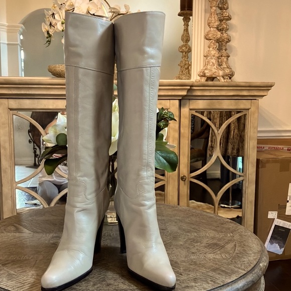 Sergio Rossi Lamb Leather Heeled Boots - Picture 5 of 16